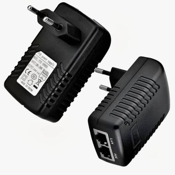 15V 1A 100M PoE Injector EU Plug - Silver Network Port - 1