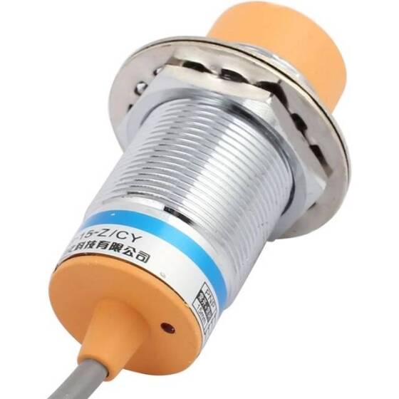 Yellow LJ30A3-15-Z/CY PNP DC6-36V Inductive Proximity Sensor Switch - 3
